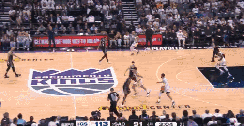 兰斯定位球战术奏效,头槌破门拿下宝贵胜利